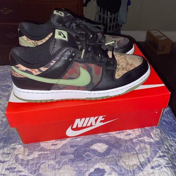 dunk low camo stockx